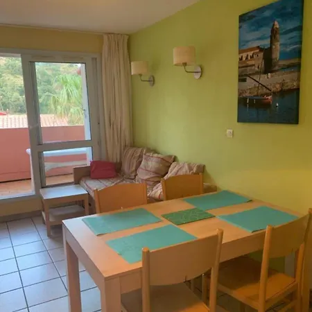 Magnifique Vue Sur Avec Piscine Apartament *